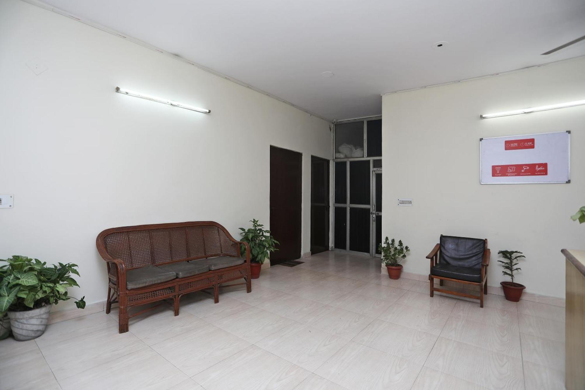 Hotel O Celebration Bnb Home Дели Экстерьер фото