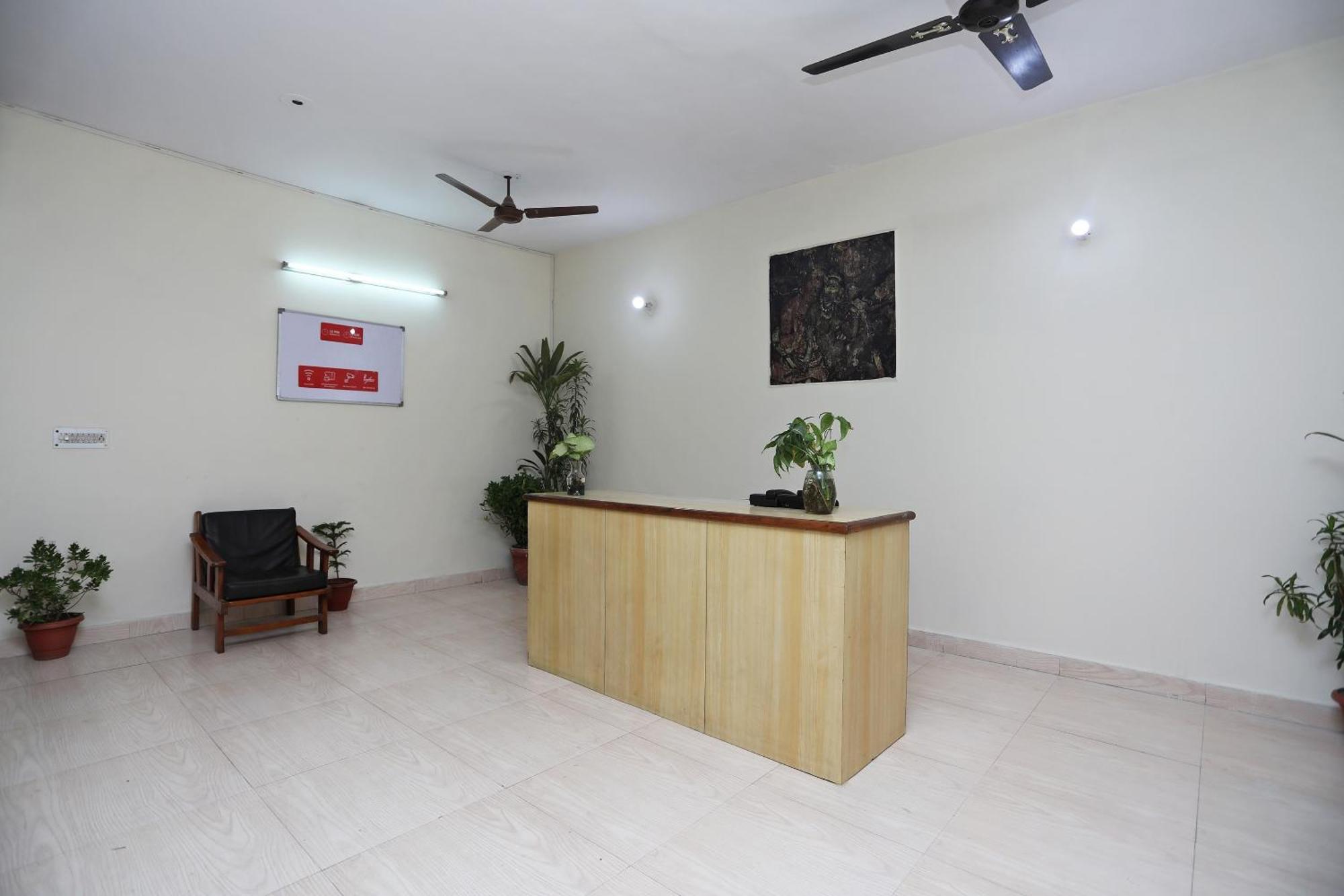 Hotel O Celebration Bnb Home Дели Экстерьер фото